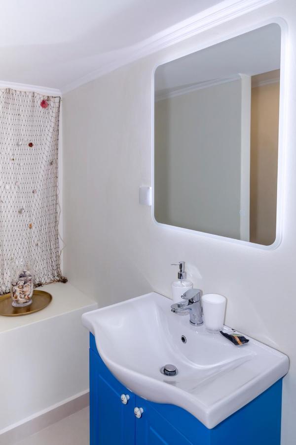 Blue And White Apartment Vipgreece Atenas Exterior foto