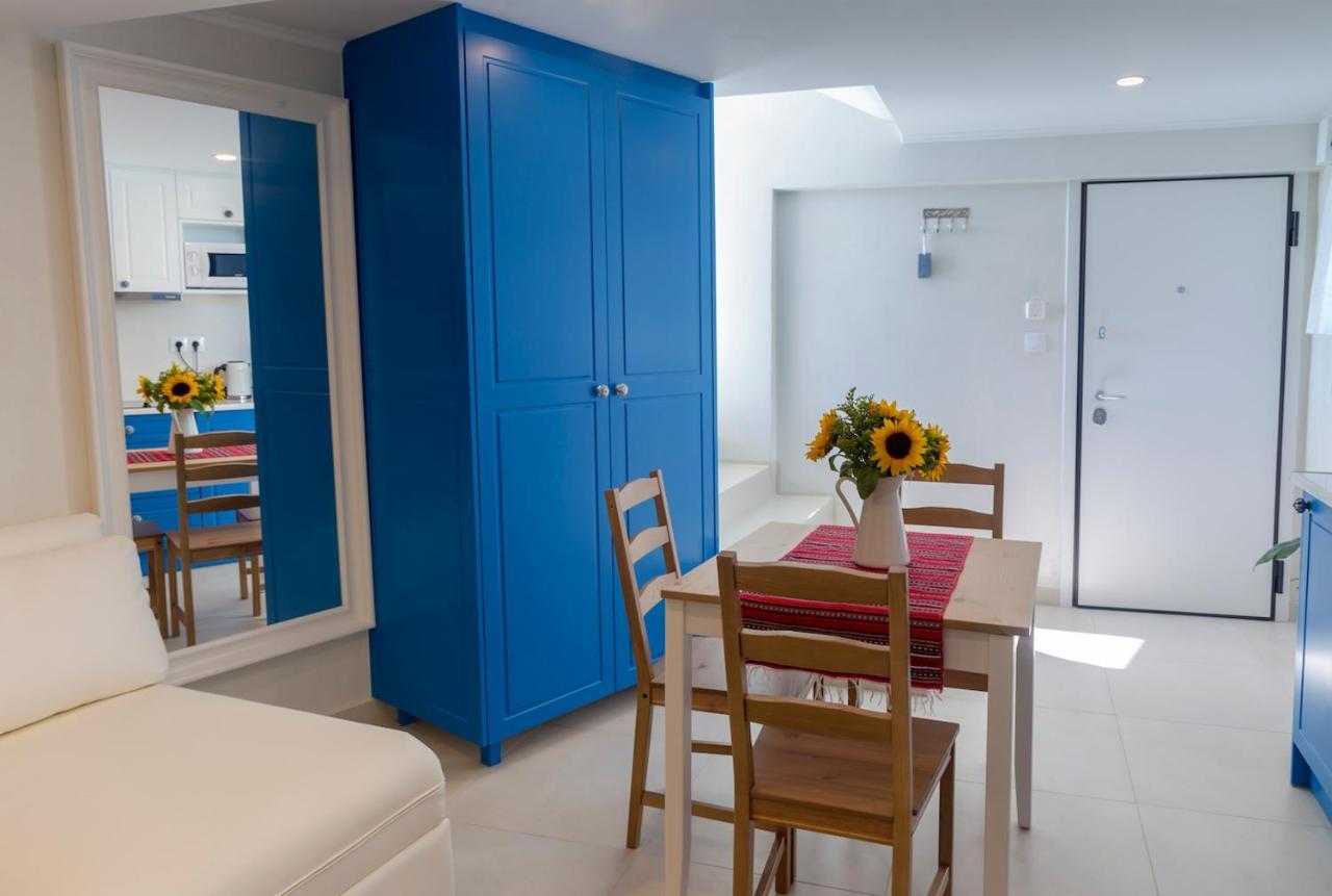 Blue And White Apartment Vipgreece Atenas Exterior foto